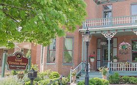 Grand Victorian Manor & Cottage
